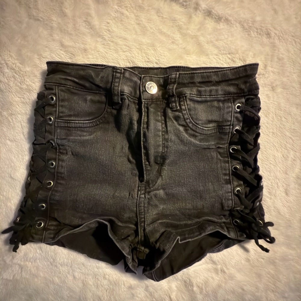 High-Waisted Black Jean Shorts with Lace-Up Sides